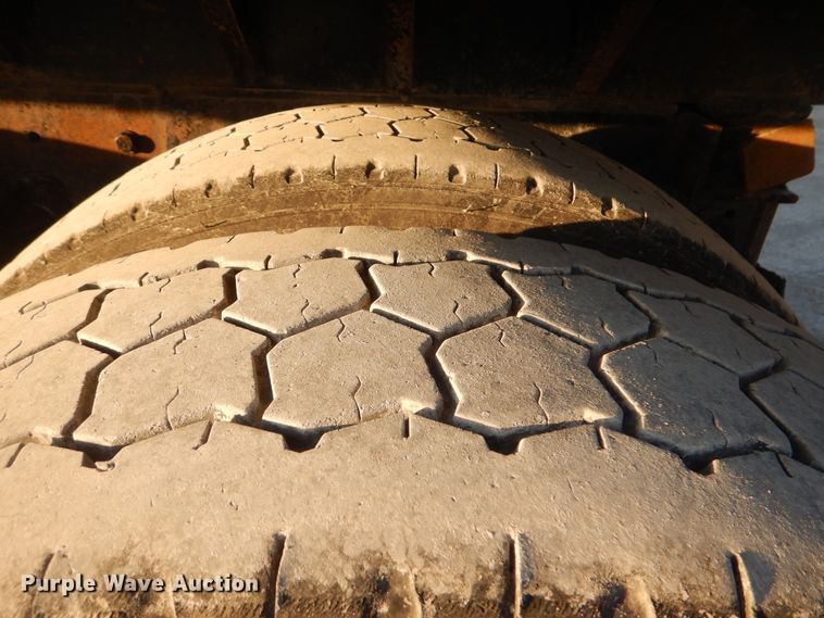 image for item DJ8519 2000 Peterbilt 379  dump truck