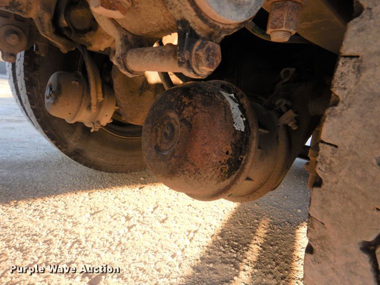 image for item DJ8519 2000 Peterbilt 379  dump truck