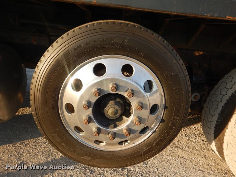 image for item DJ8519 2000 Peterbilt 379  dump truck