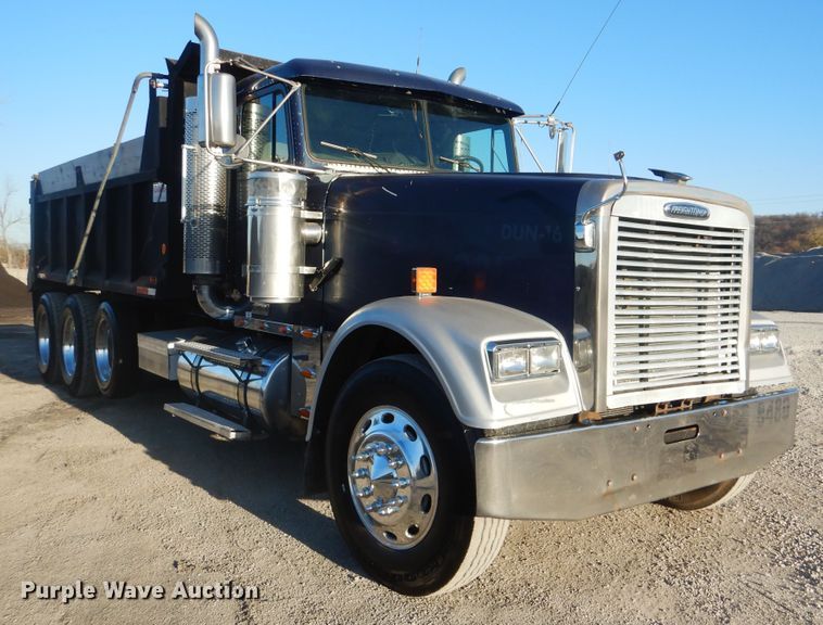 image for item DJ8527 2007 Freightliner FLD  dump truck