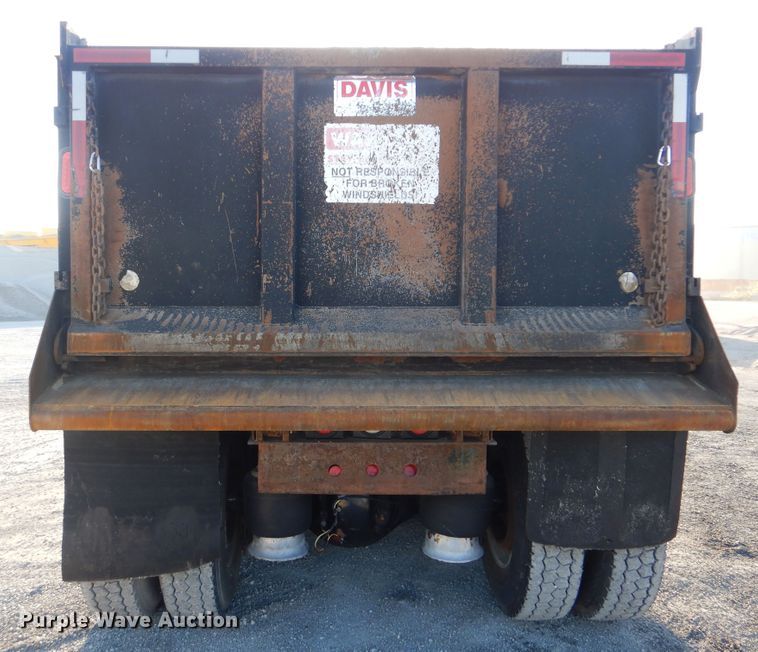 image for item DJ8527 2007 Freightliner FLD  dump truck