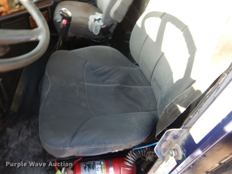 image for item DJ8527 2007 Freightliner FLD  dump truck