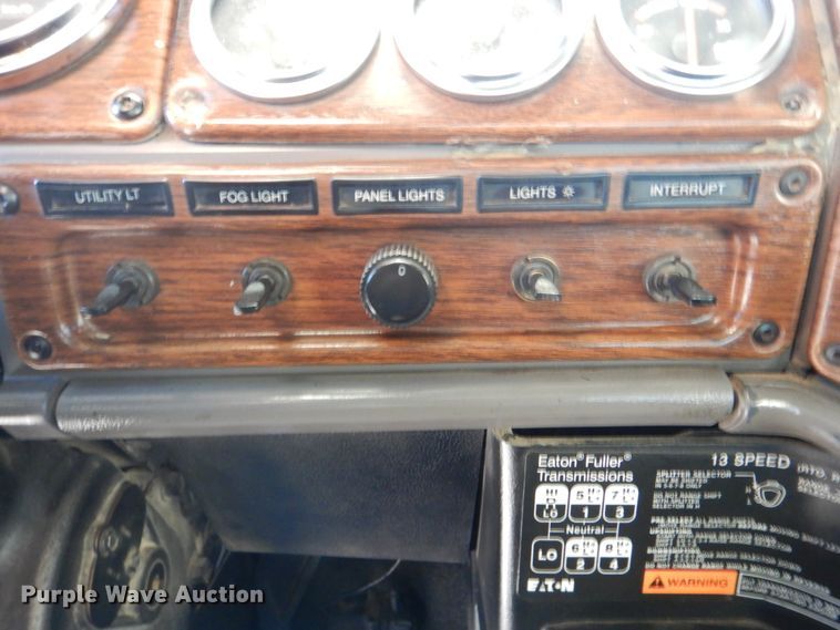 image for item DJ8527 2007 Freightliner FLD  dump truck