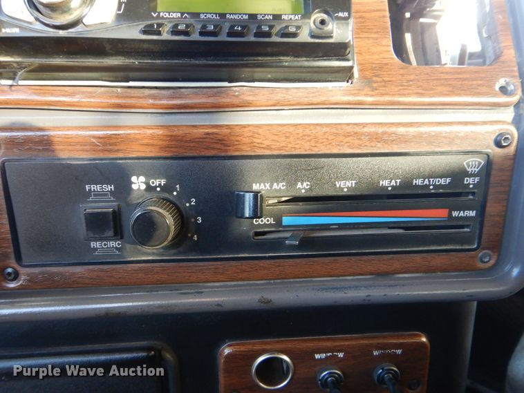 image for item DJ8527 2007 Freightliner FLD  dump truck