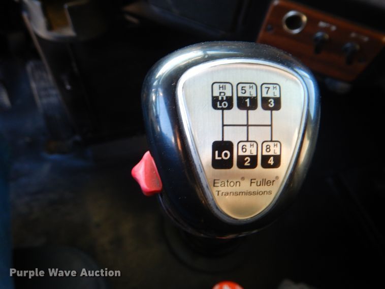 image for item DJ8527 2007 Freightliner FLD  dump truck