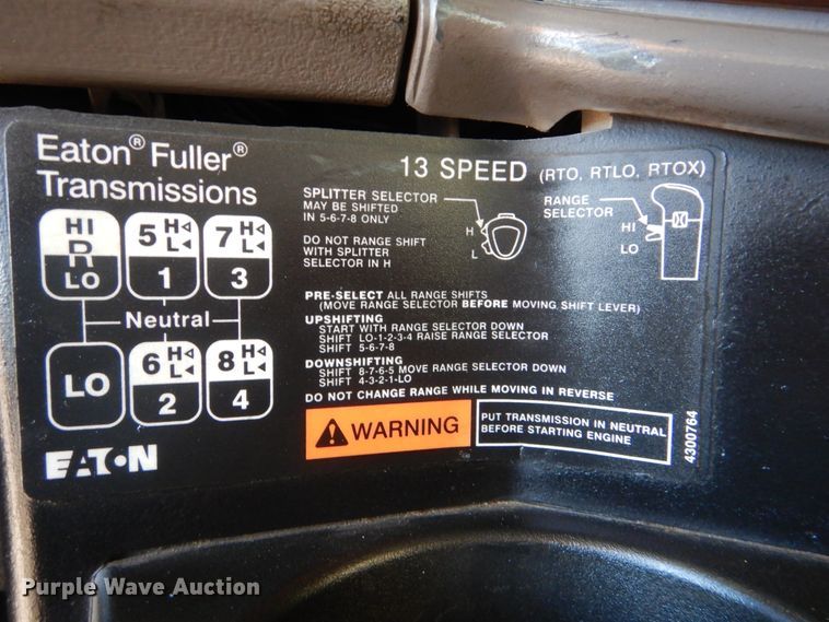 image for item DJ8527 2007 Freightliner FLD  dump truck