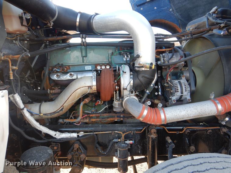 image for item DJ8527 2007 Freightliner FLD  dump truck