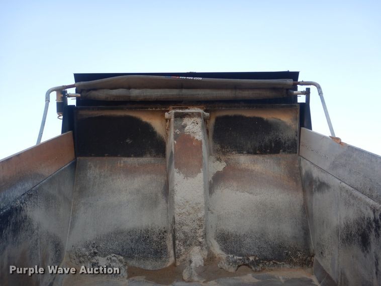 image for item DJ8527 2007 Freightliner FLD  dump truck