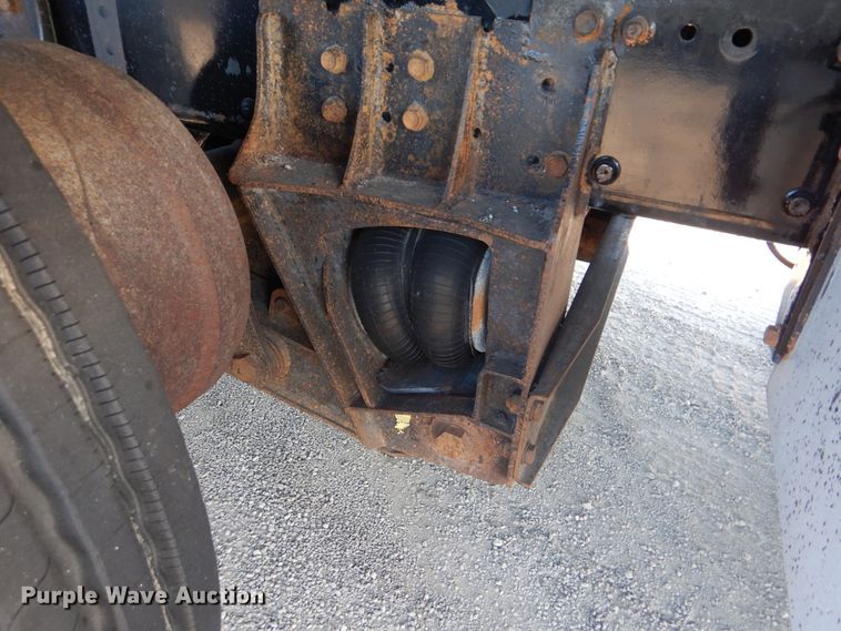 image for item DJ8527 2007 Freightliner FLD  dump truck