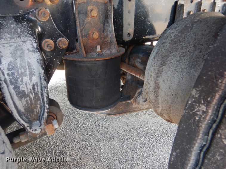 image for item DJ8527 2007 Freightliner FLD  dump truck