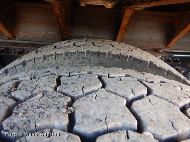 image for item DJ8527 2007 Freightliner FLD  dump truck