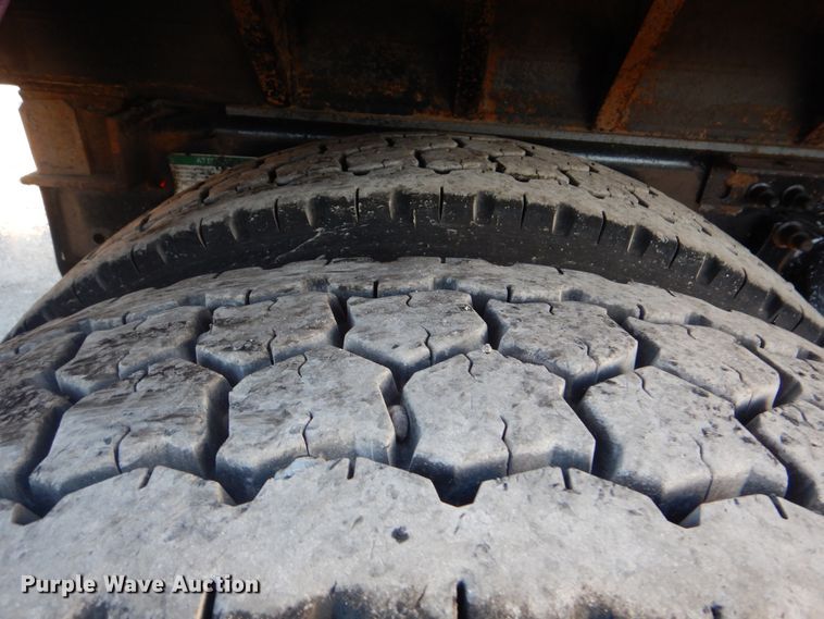 image for item DJ8527 2007 Freightliner FLD  dump truck