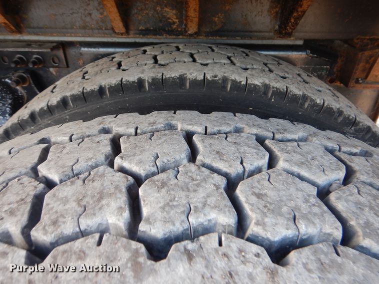 image for item DJ8527 2007 Freightliner FLD  dump truck