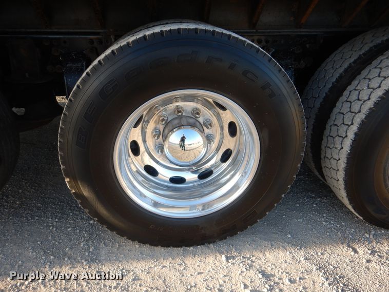 image for item DJ8527 2007 Freightliner FLD  dump truck