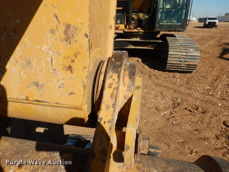 image for item DJ8792 2013 Caterpillar 329E L  excavator