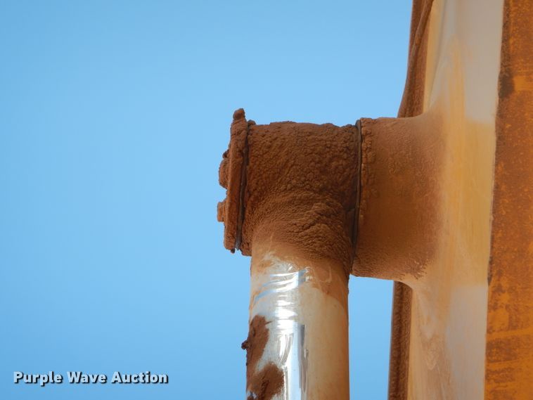 image for item DJ8792 2013 Caterpillar 329E L  excavator