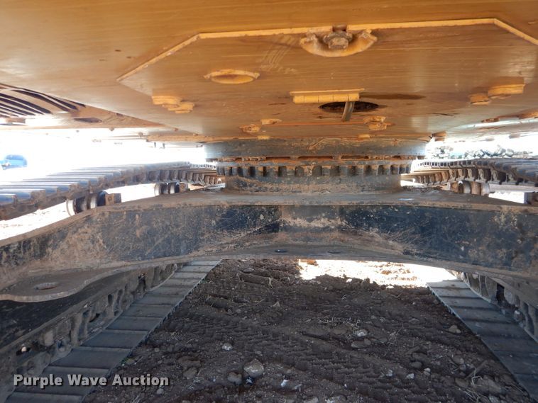 image for item DJ8792 2013 Caterpillar 329E L  excavator