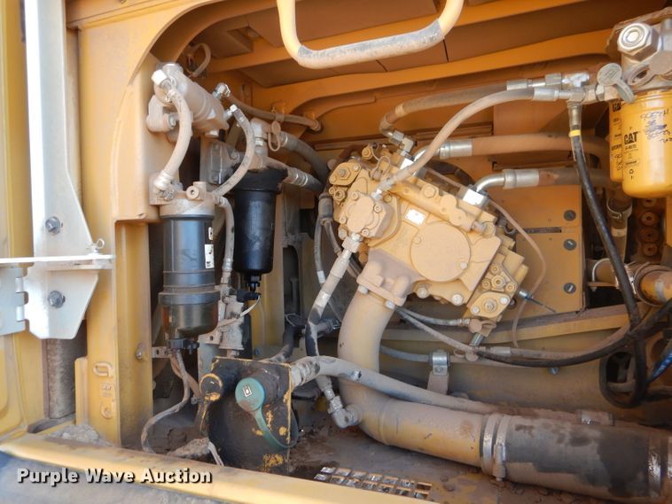 image for item DJ8792 2013 Caterpillar 329E L  excavator