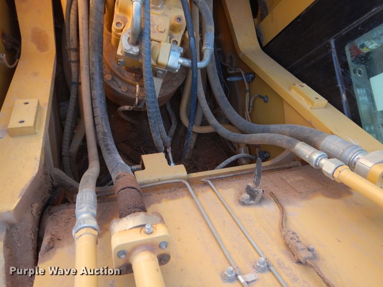 image for item DJ8792 2013 Caterpillar 329E L  excavator