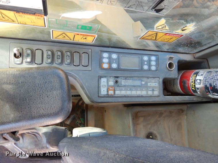 image for item DJ8792 2013 Caterpillar 329E L  excavator