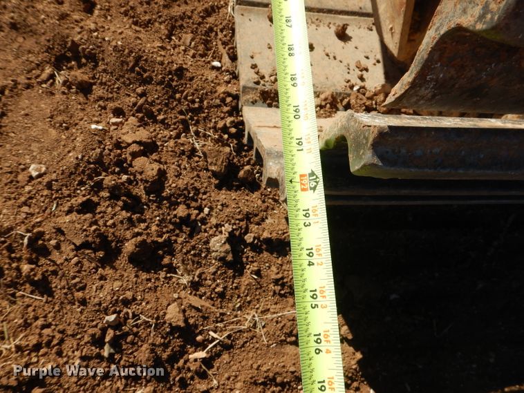 image for item DJ8792 2013 Caterpillar 329E L  excavator