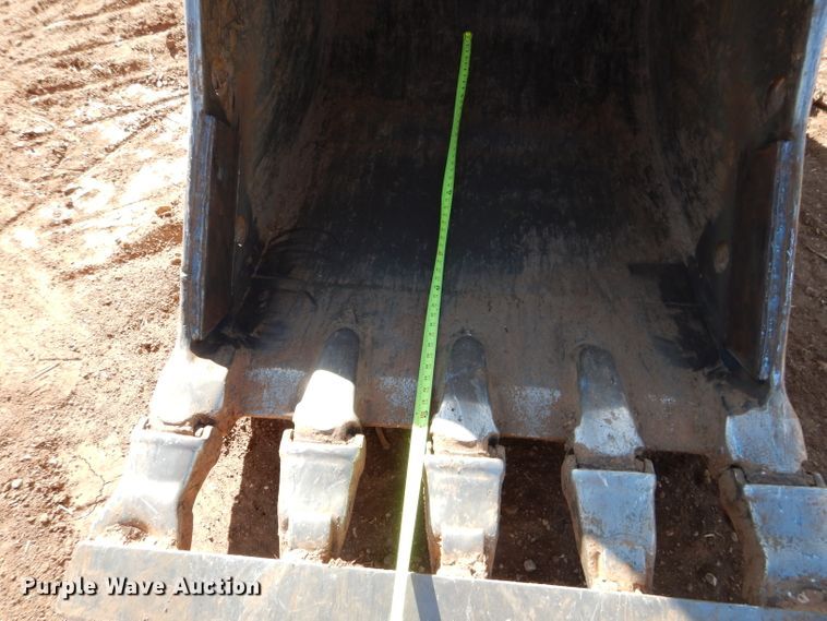 image for item DJ8792 2013 Caterpillar 329E L  excavator