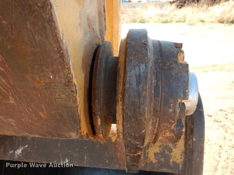 image for item DJ8793 2013 Caterpillar 329E L  excavator