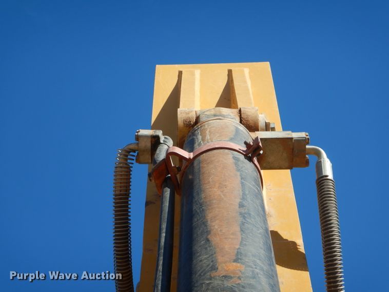 image for item DJ8793 2013 Caterpillar 329E L  excavator