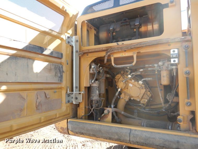 image for item DJ8793 2013 Caterpillar 329E L  excavator