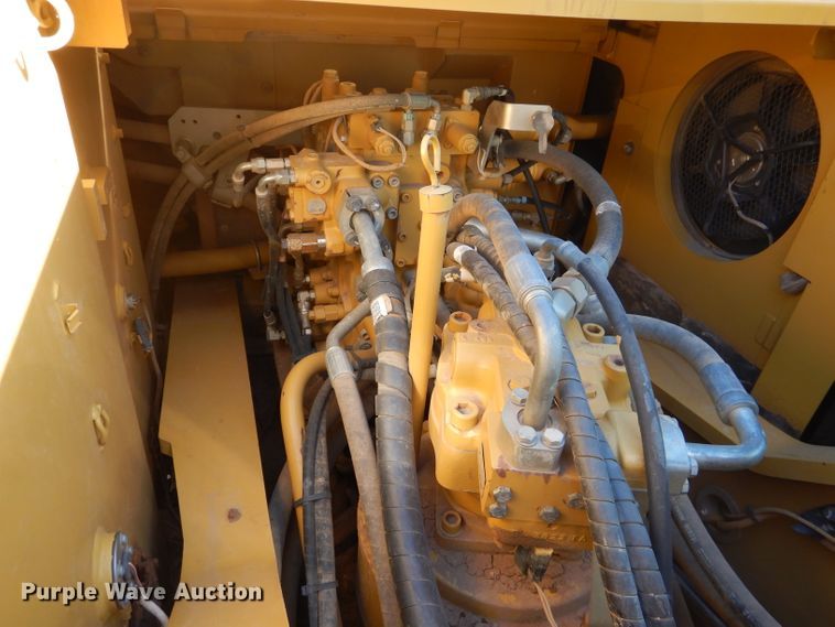 image for item DJ8793 2013 Caterpillar 329E L  excavator