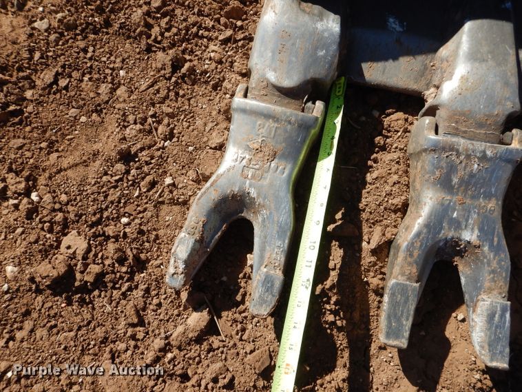 image for item DJ8793 2013 Caterpillar 329E L  excavator