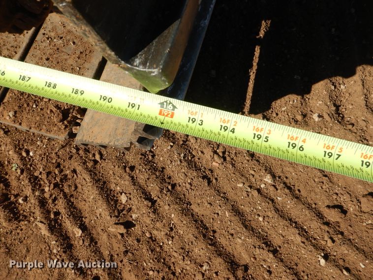 image for item DJ8793 2013 Caterpillar 329E L  excavator