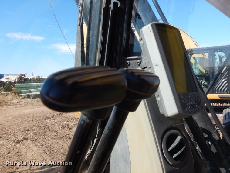 image for item DJ8793 2013 Caterpillar 329E L  excavator