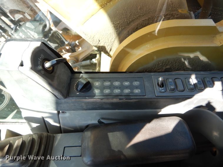 image for item DJ8793 2013 Caterpillar 329E L  excavator