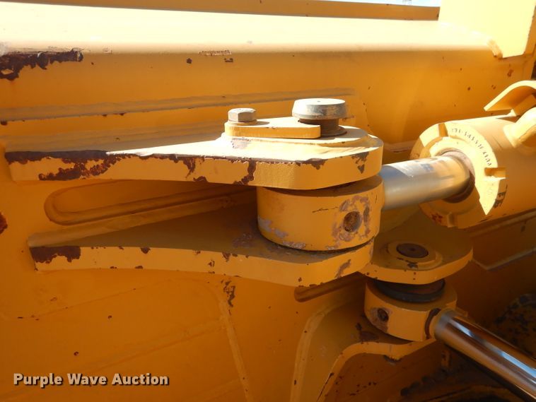 image for item DJ8794 2012 Caterpillar D6T XL VP  dozer