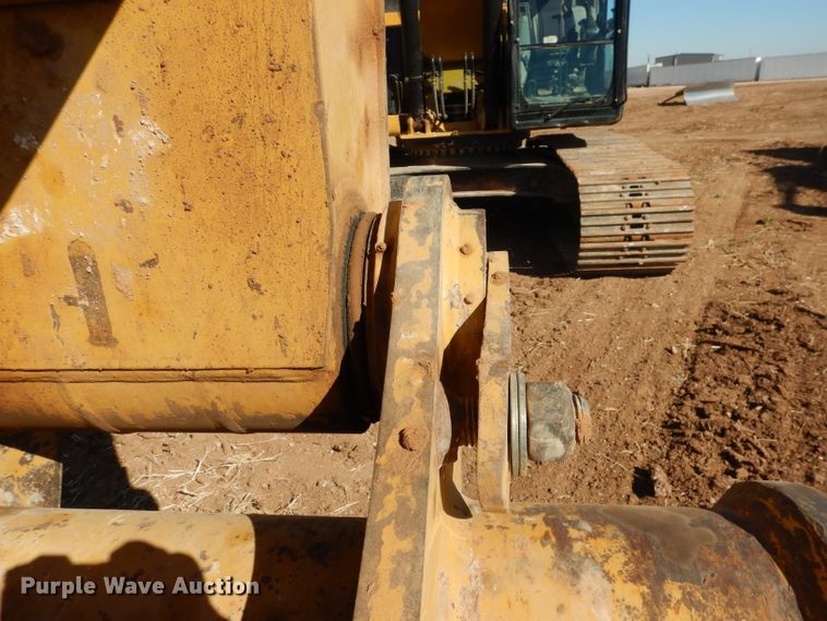 image for item DJ8809 2013 Caterpillar 329E L  excavator