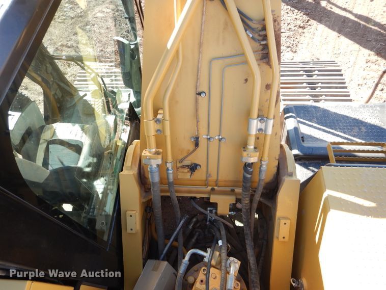 image for item DJ8809 2013 Caterpillar 329E L  excavator