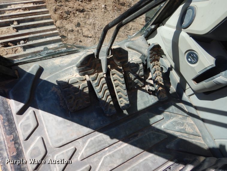 image for item DJ8809 2013 Caterpillar 329E L  excavator