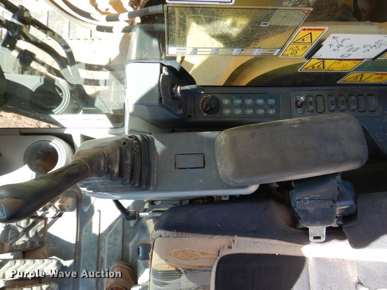 image for item DJ8809 2013 Caterpillar 329E L  excavator