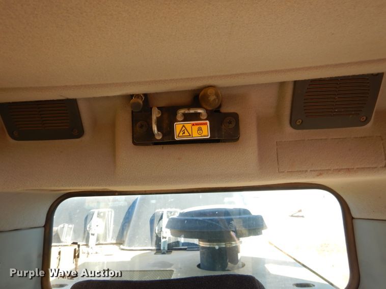 image for item DJ8809 2013 Caterpillar 329E L  excavator