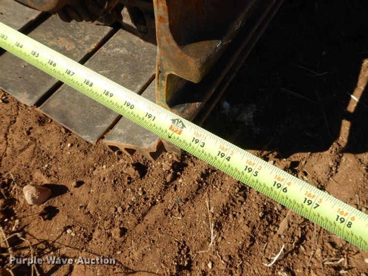 image for item DJ8809 2013 Caterpillar 329E L  excavator