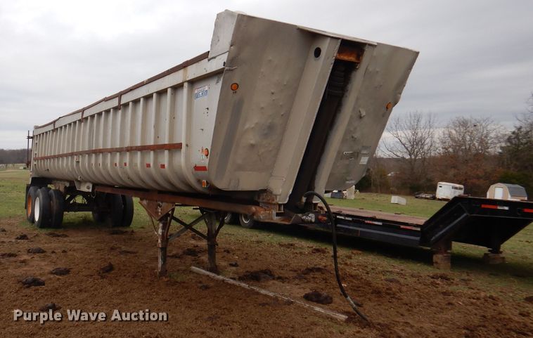 image for item DY9635 1983 Hobbs end dump trailer