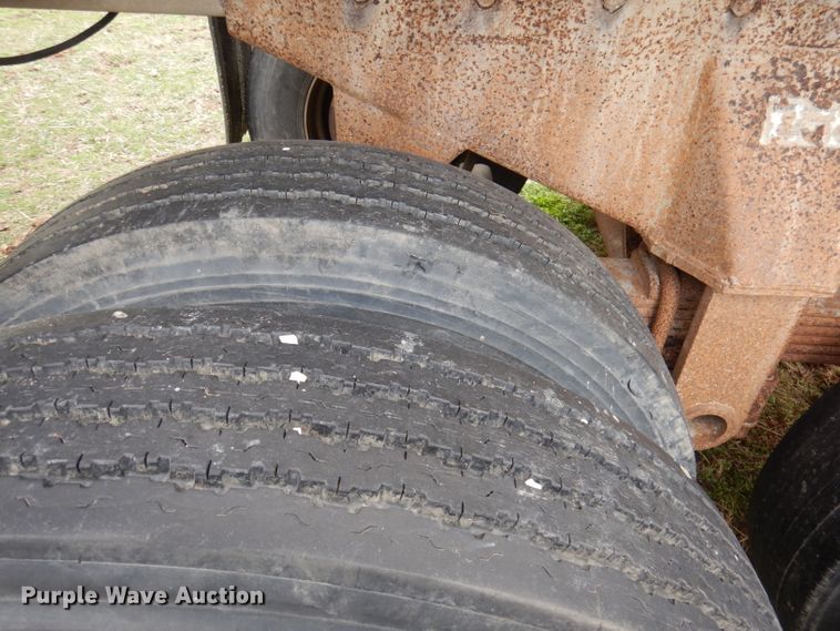 image for item DY9635 1983 Hobbs end dump trailer