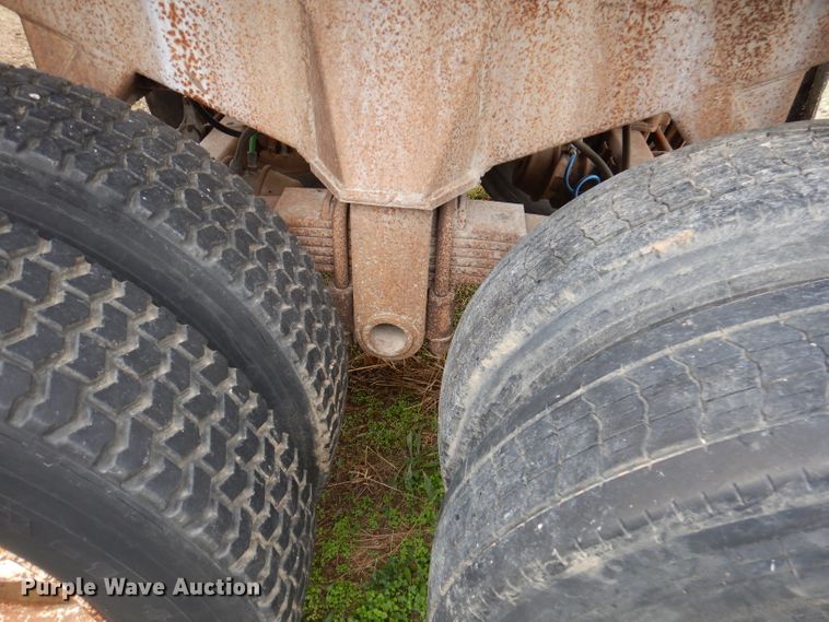 image for item DY9635 1983 Hobbs end dump trailer