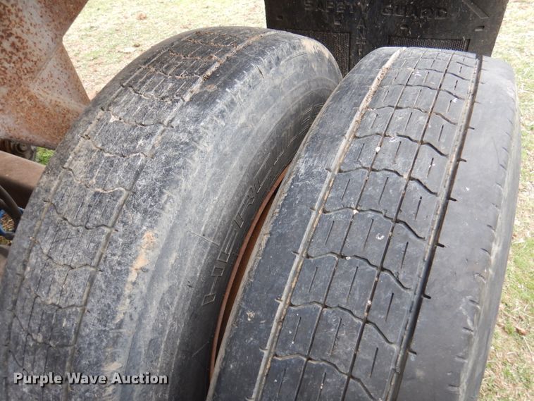 image for item DY9635 1983 Hobbs end dump trailer