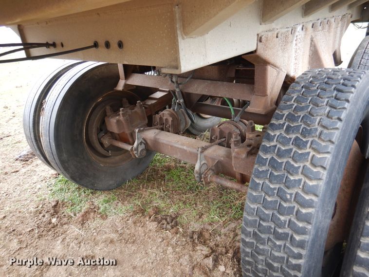 image for item DY9635 1983 Hobbs end dump trailer