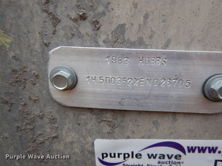 image for item DY9635 1983 Hobbs end dump trailer