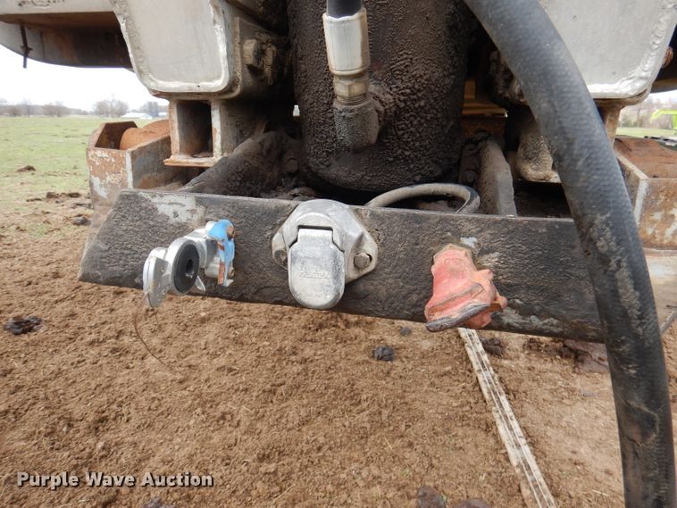 image for item DY9635 1983 Hobbs end dump trailer