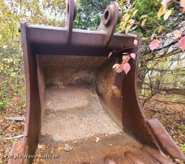 image for item EL9562 Hensley 54"W excavator bucket