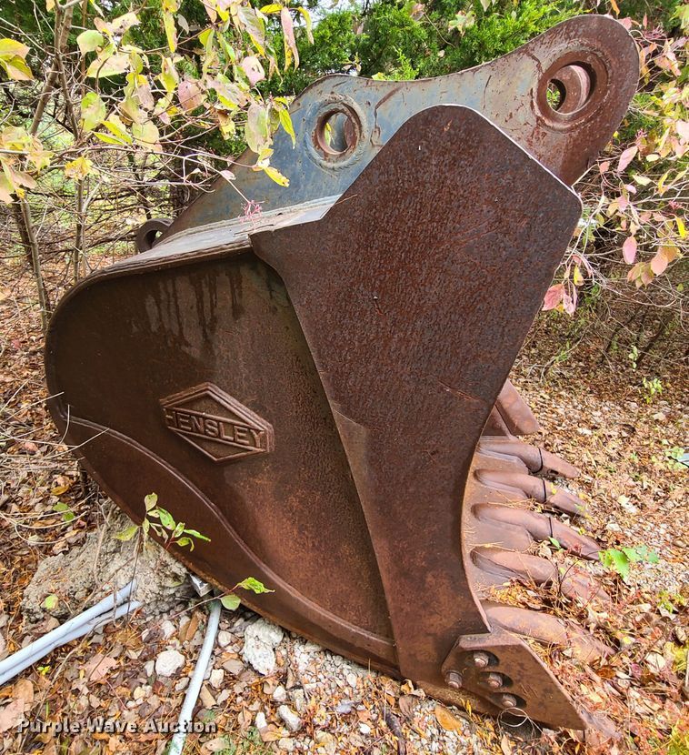 image for item EL9562 Hensley 54"W excavator bucket